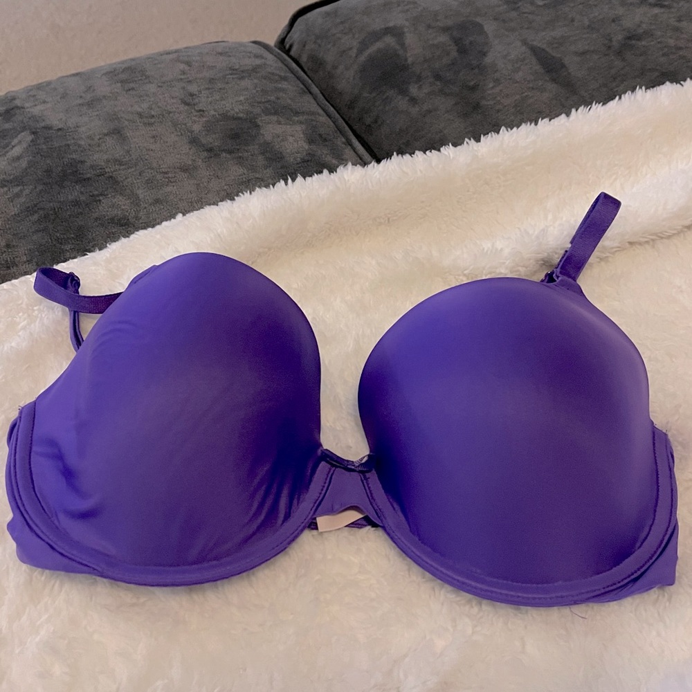 Victoria Secrets 
Demi